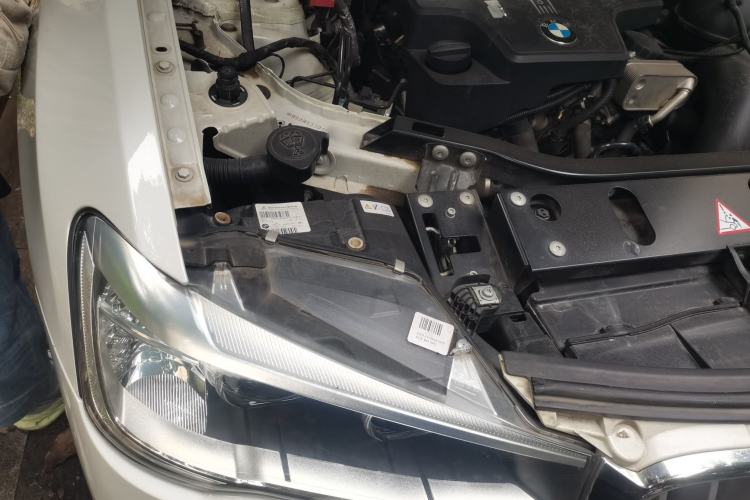 Used BMW X3 2014 xDrive20i Leading Model Engine Bay Right