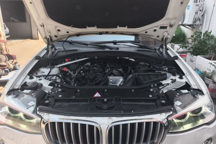 Used BMW X3 2014 xDrive28i Leading Model Engine Bay
