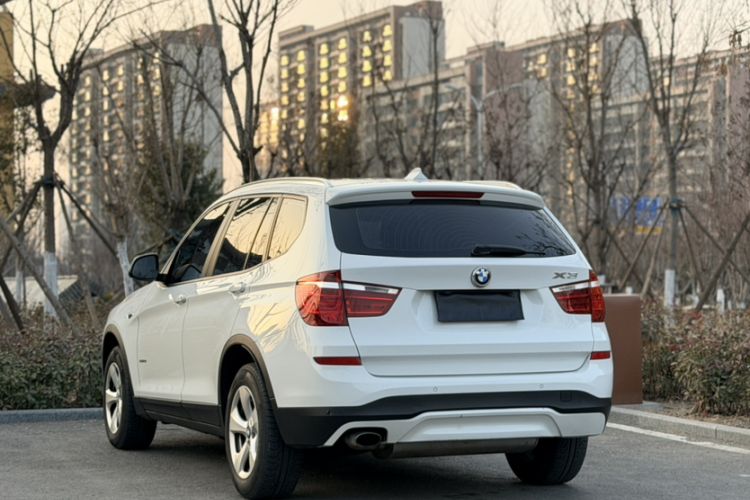 Used BMW X3 2014 xDrive20i Leading Model Exterior 2