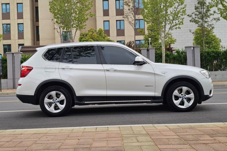 Used BMW X3 2014 xDrive20i Leading Model Exterior 2