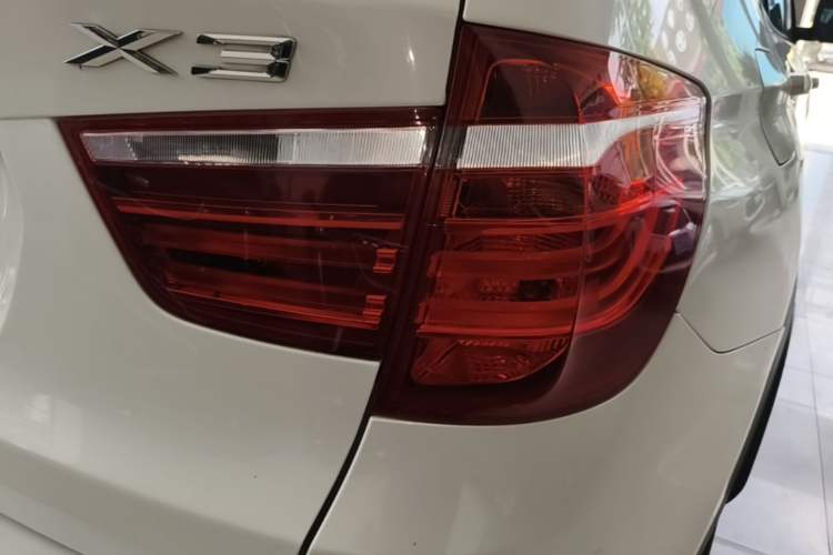 Used BMW X3 2014 xDrive28i Leading Model Exterior 3