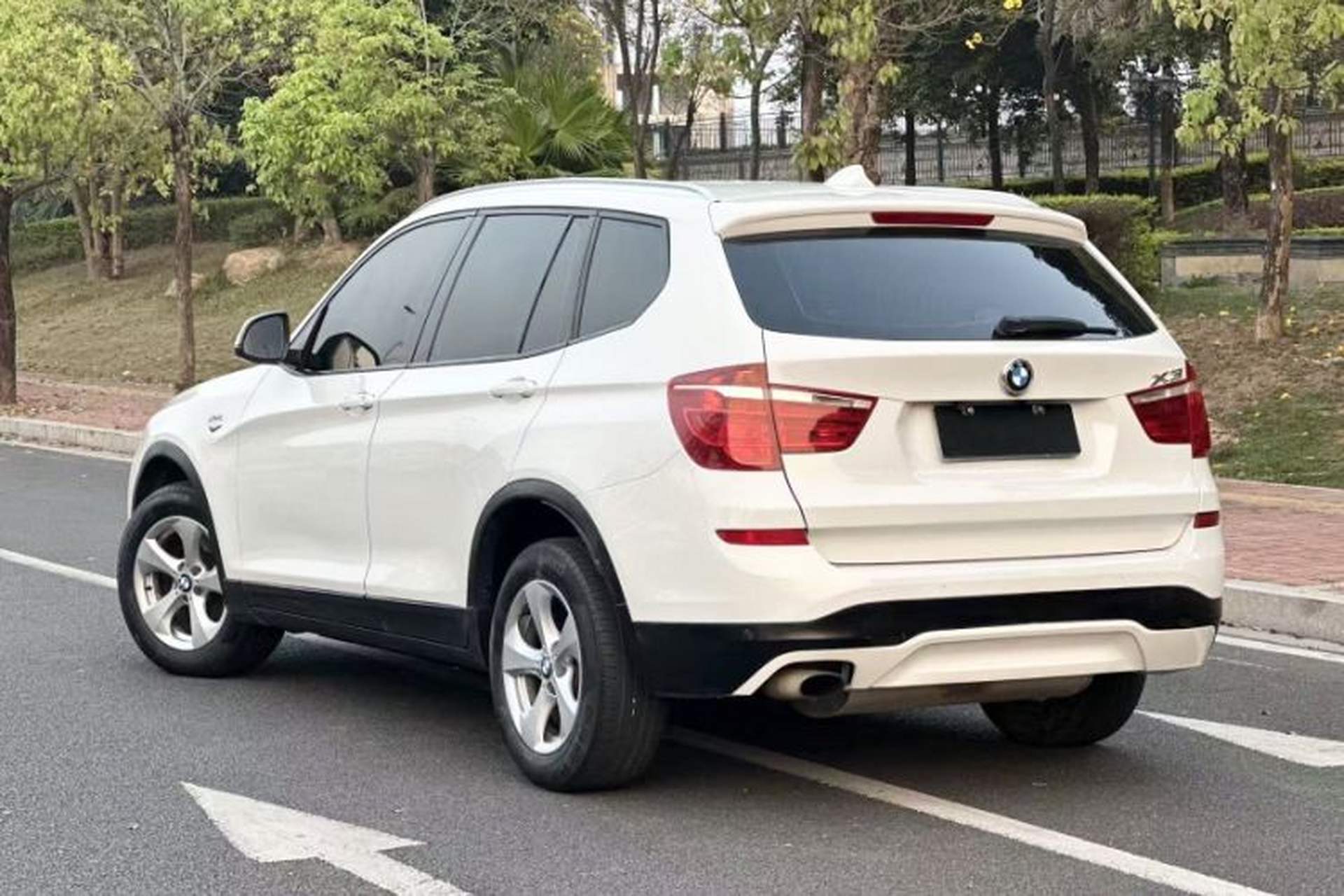 Used BMW X3 2014 xDrive20i Leading Model Exterior 3