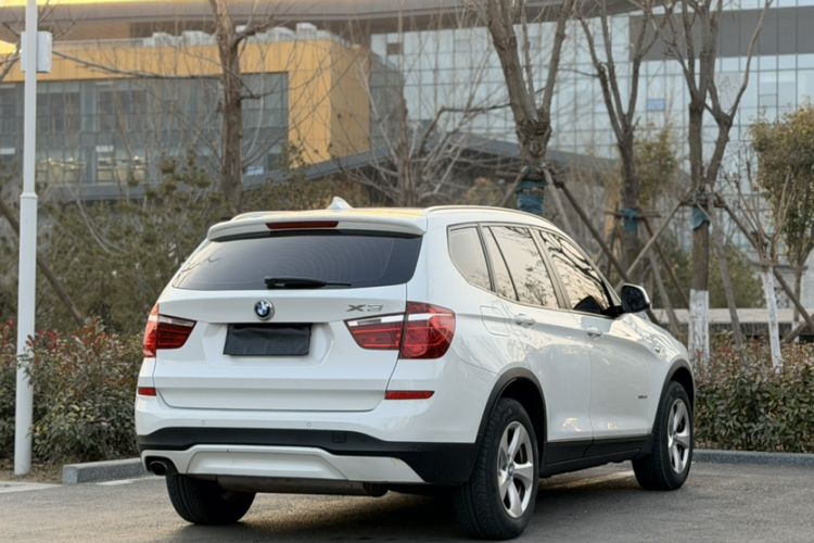 Used BMW X3 2014 xDrive20i Leading Model Exterior 3
