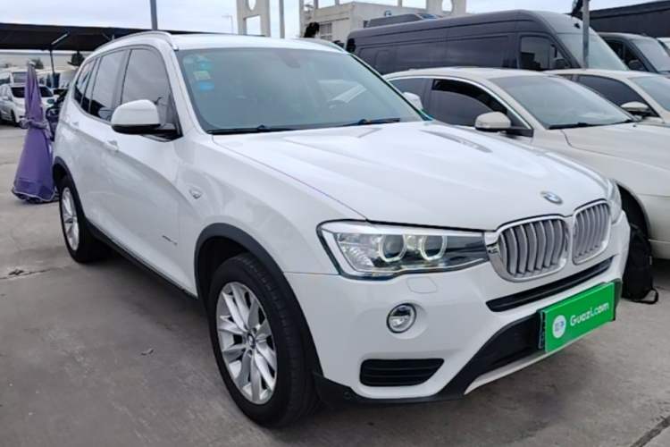 Used BMW X3 2014 xDrive28i Leading Model Front Right 45 Deg