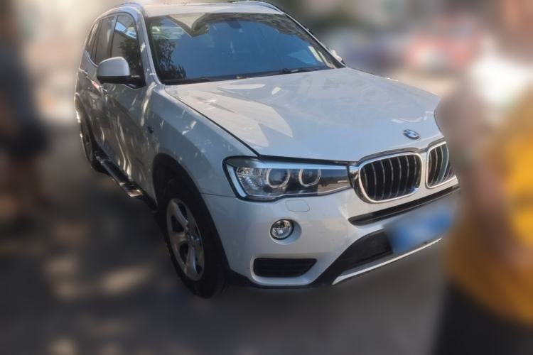 Used BMW X3 2014 xDrive20i Leading Model Front Right 45 Deg