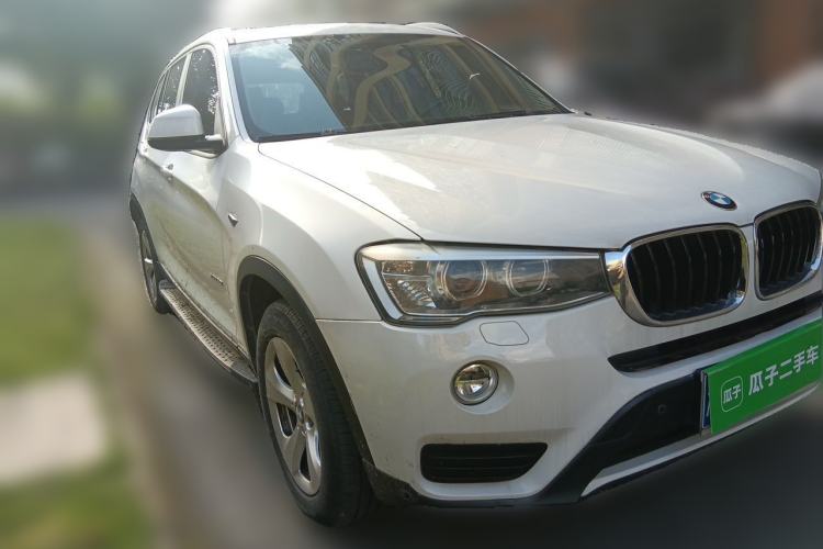 Used BMW X3 2014 xDrive20i Leading Model Front Right 45 Deg