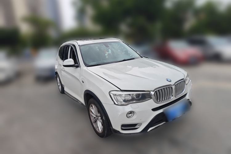 Used BMW X3 2014 xDrive20i Leading Model Front Right 45 Deg