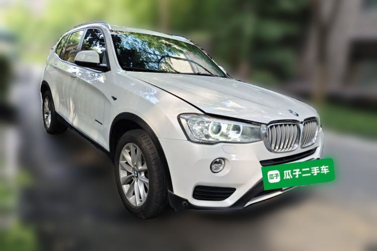 Used BMW X3 2014 xDrive28i Leading Model Front Right 45 Deg