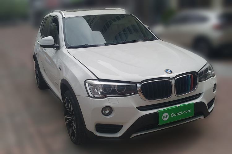 Used BMW X3 2014 xDrive20i Leading Model Front Right 45 Deg