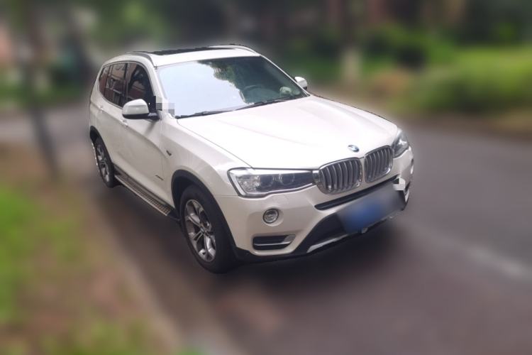 Used BMW X3 2014 xDrive20i Leading Model Front Right 45 Deg