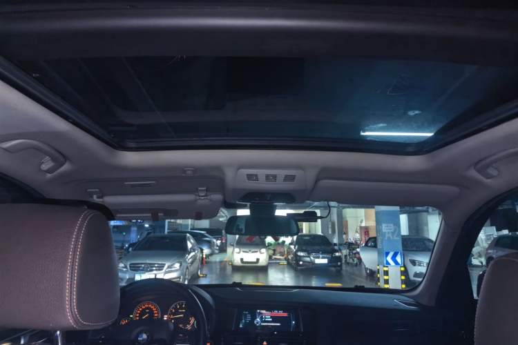Used BMW X3 2014 xDrive28i X Design Package Headliner