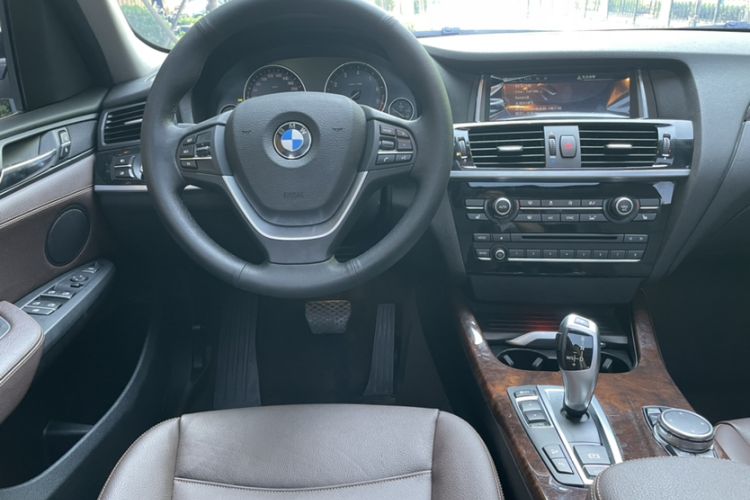 Used BMW X3 2014 xDrive20i X Design Package Interior 11