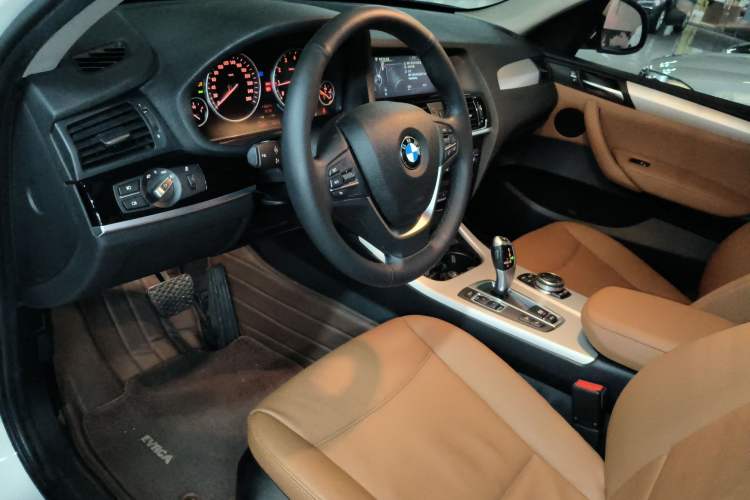 Used BMW X3 2014 xDrive28i X Design Package Interior 2