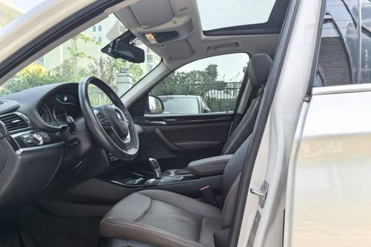 Used BMW X3 2014 xDrive20i X Design Package Interior 3