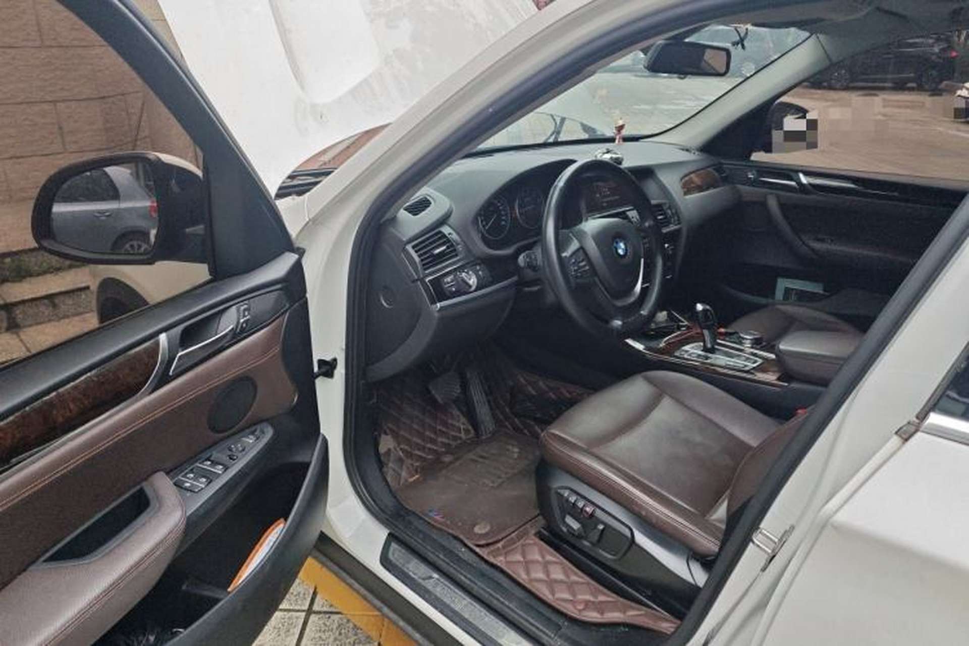 Used BMW X3 2014 xDrive20i X Design Package Interior 3