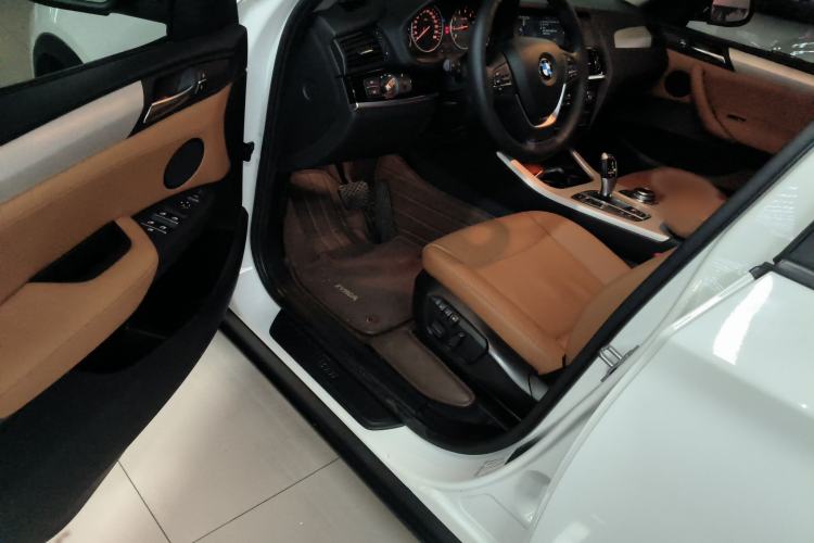 Used BMW X3 2014 xDrive28i X Design Package Interior 3