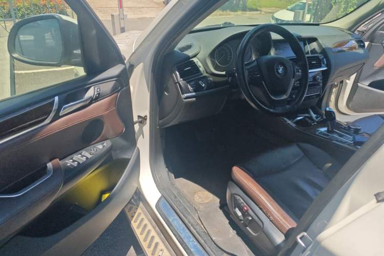 Used BMW X3 2014 xDrive20i X Design Package Interior 3
