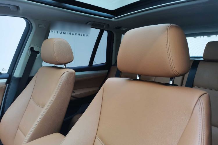 Used BMW X3 2014 xDrive28i Leading Model Interior 3