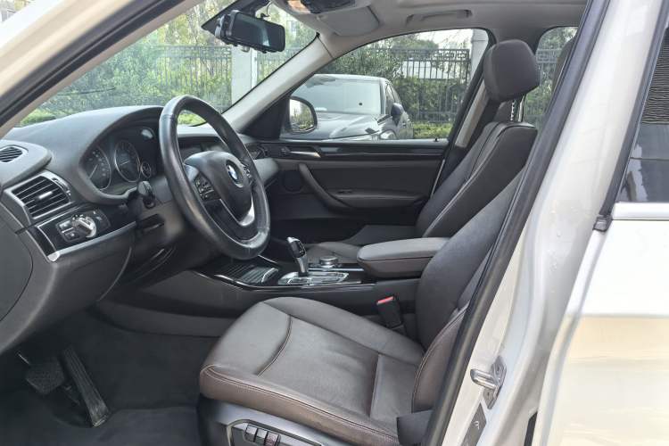 Used BMW X3 2014 xDrive20i X Design Package Interior 4