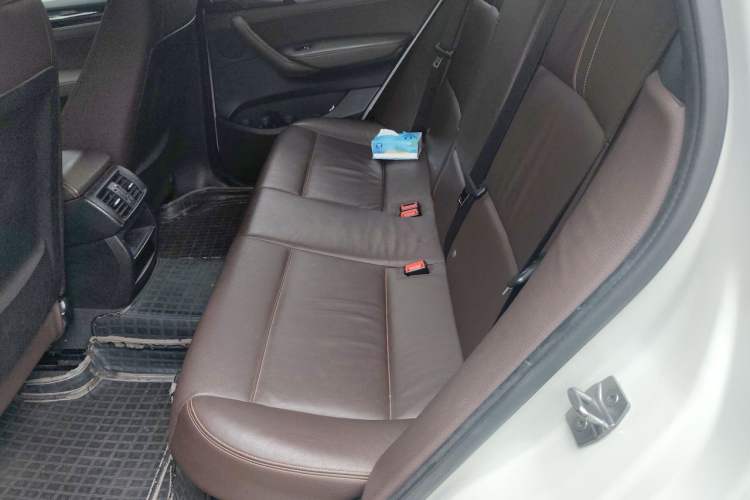 Used BMW X3 2014 xDrive20i X Design Package Interior 4