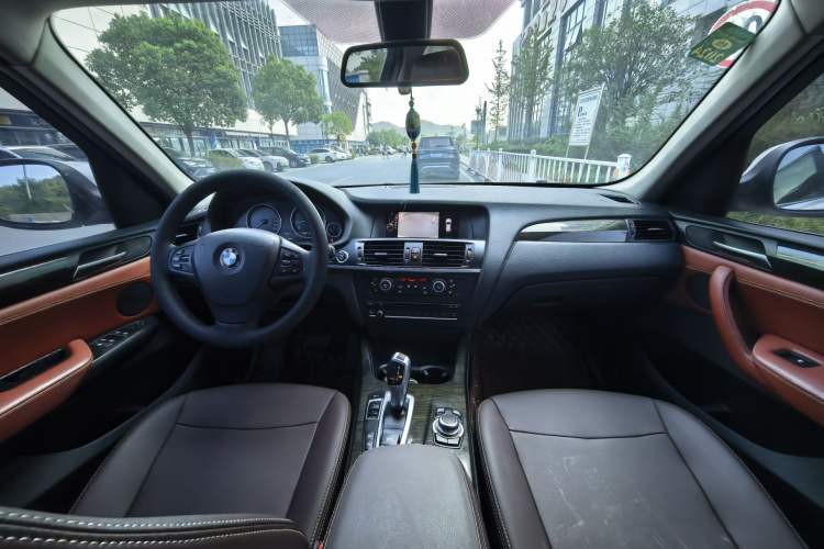 Used BMW X3 2014 xDrive20i X Design Package Interior 5
