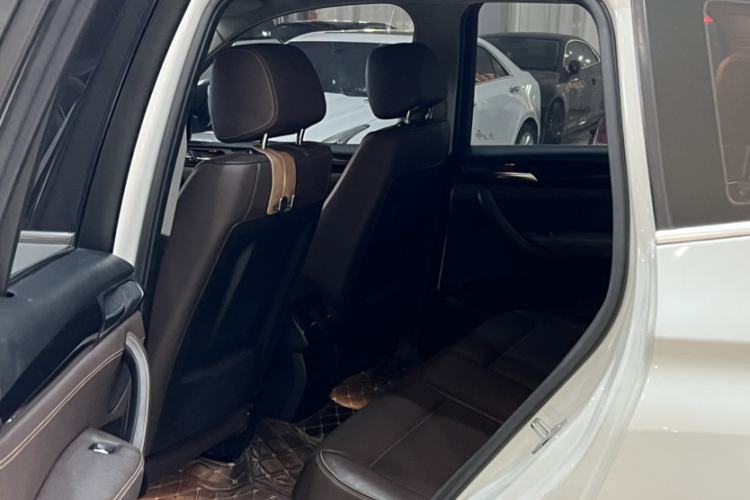 Used BMW X3 2014 xDrive20i X Design Package Interior 5
