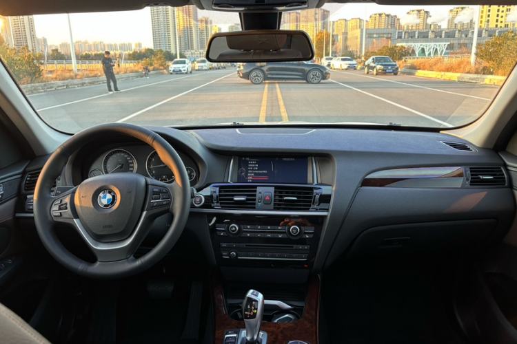 Used BMW X3 2014 xDrive20i X Design Package Interior 6