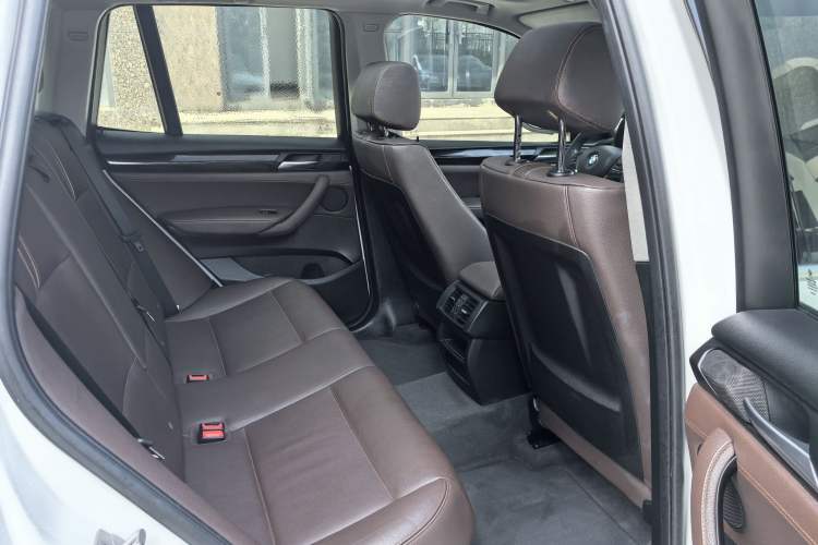 Used BMW X3 2014 xDrive20i X Design Package Interior 9