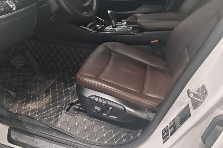 Used BMW X3 2014 xDrive20i X Design Package Left Front Seat