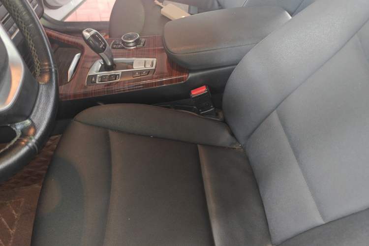 Used BMW X3 2014 xDrive20i Leading Model Left Front Seat