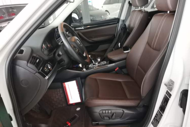 Used BMW X3 2014 xDrive20i X Design Package Left Front Seat