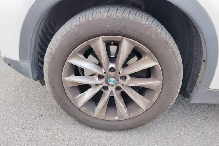 Used BMW X3 2014 xDrive28i Leading Model Left Front Wheel Hub
