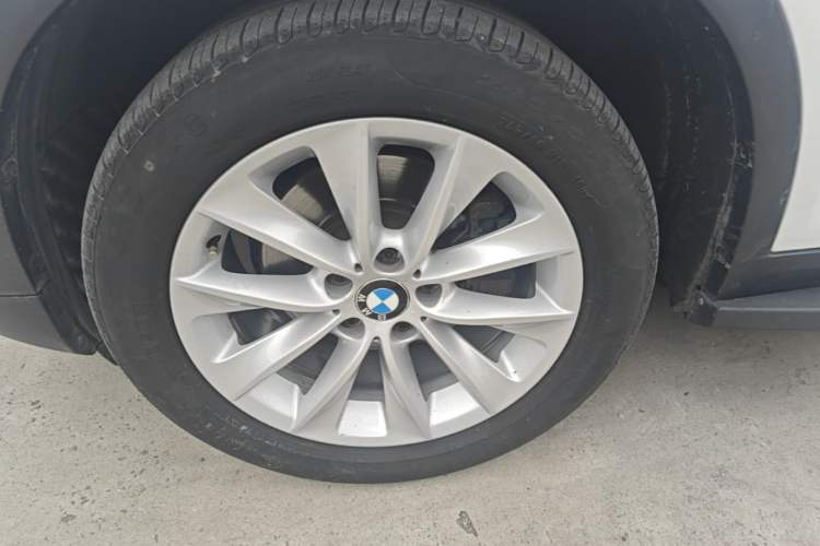 Used BMW X3 2014 xDrive20i X Design Package Left Front Wheel Hub