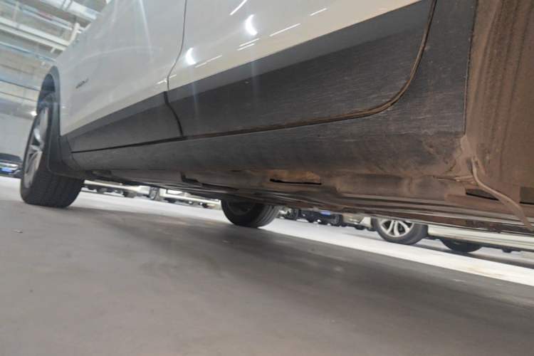 Used BMW X3 2014 xDrive28i Leading Model Left Side Sill