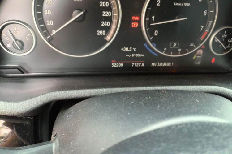 Used BMW X3 2014 xDrive20i X Design Package Odometer Close Up