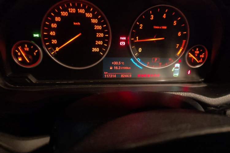 Used BMW X3 2014 xDrive20i X Design Package Odometer Close Up