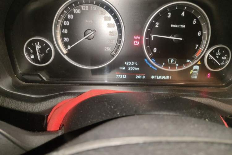 Used BMW X3 2014 xDrive20i X Design Package Odometer Close Up