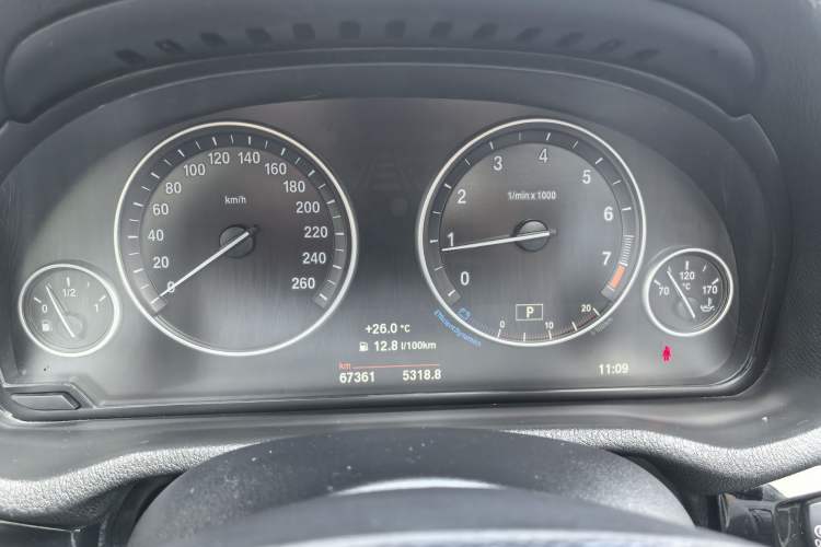 Used BMW X3 2014 xDrive20i X Design Package Odometer Close Up