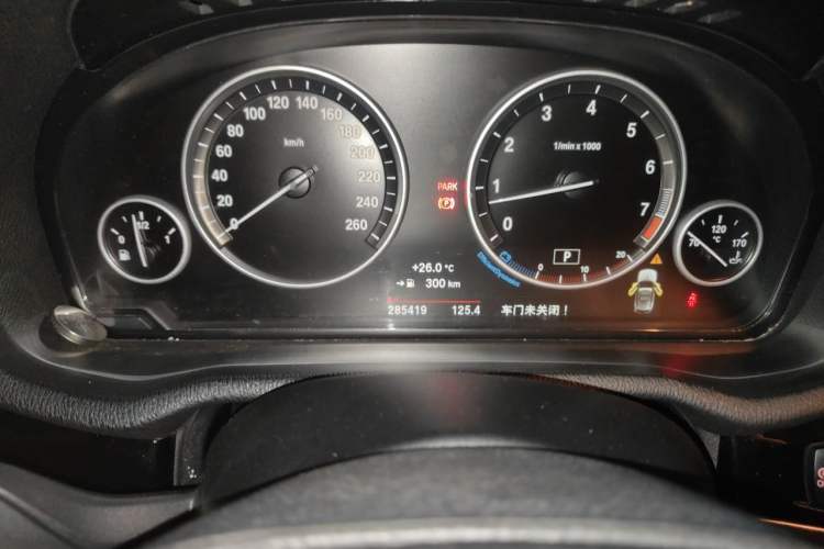 Used BMW X3 2014 xDrive20i X Design Package Odometer Close Up