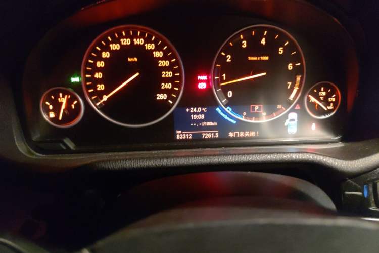 Used BMW X3 2014 xDrive20i X Design Package Odometer Close Up