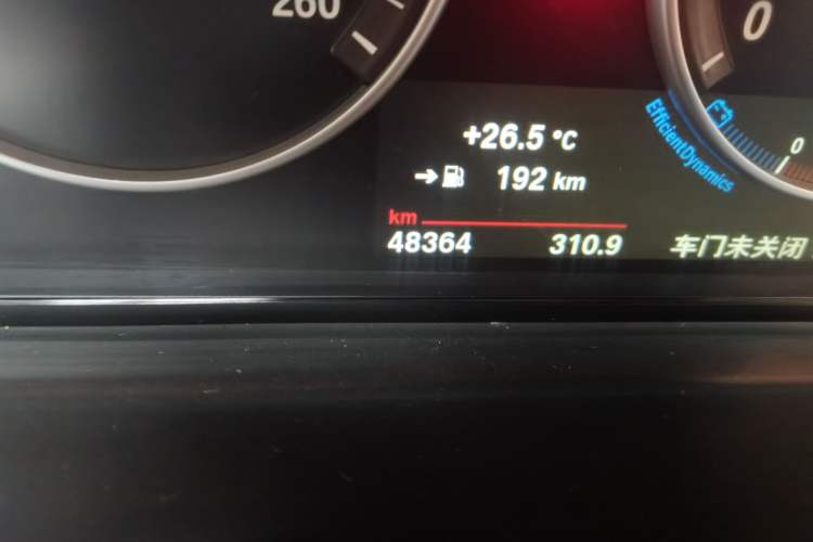 Used BMW X3 2014 xDrive20i Leading Model Odometer Close Up