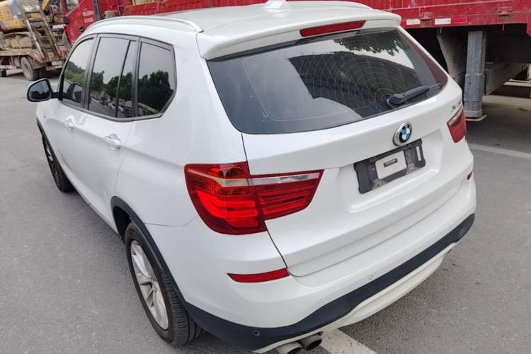 Used BMW X3 2014 xDrive28i Leading Model Rear Left 45 Deg