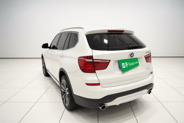 Used BMW X3 2014 xDrive20i Leading Model Rear Left 45 Deg