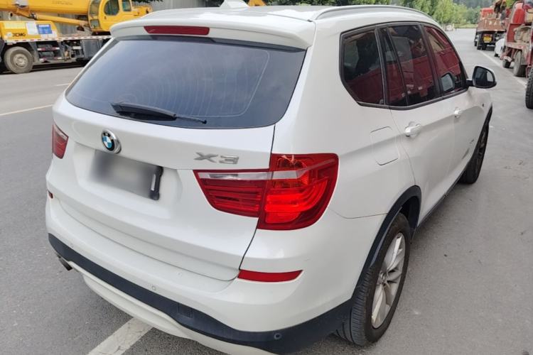 Used BMW X3 2014 xDrive28i Leading Model Rear Right 45 Deg