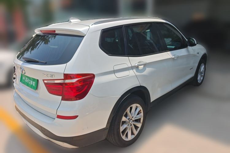 Used BMW X3 2014 xDrive28i Leading Model Rear Right 45 Deg