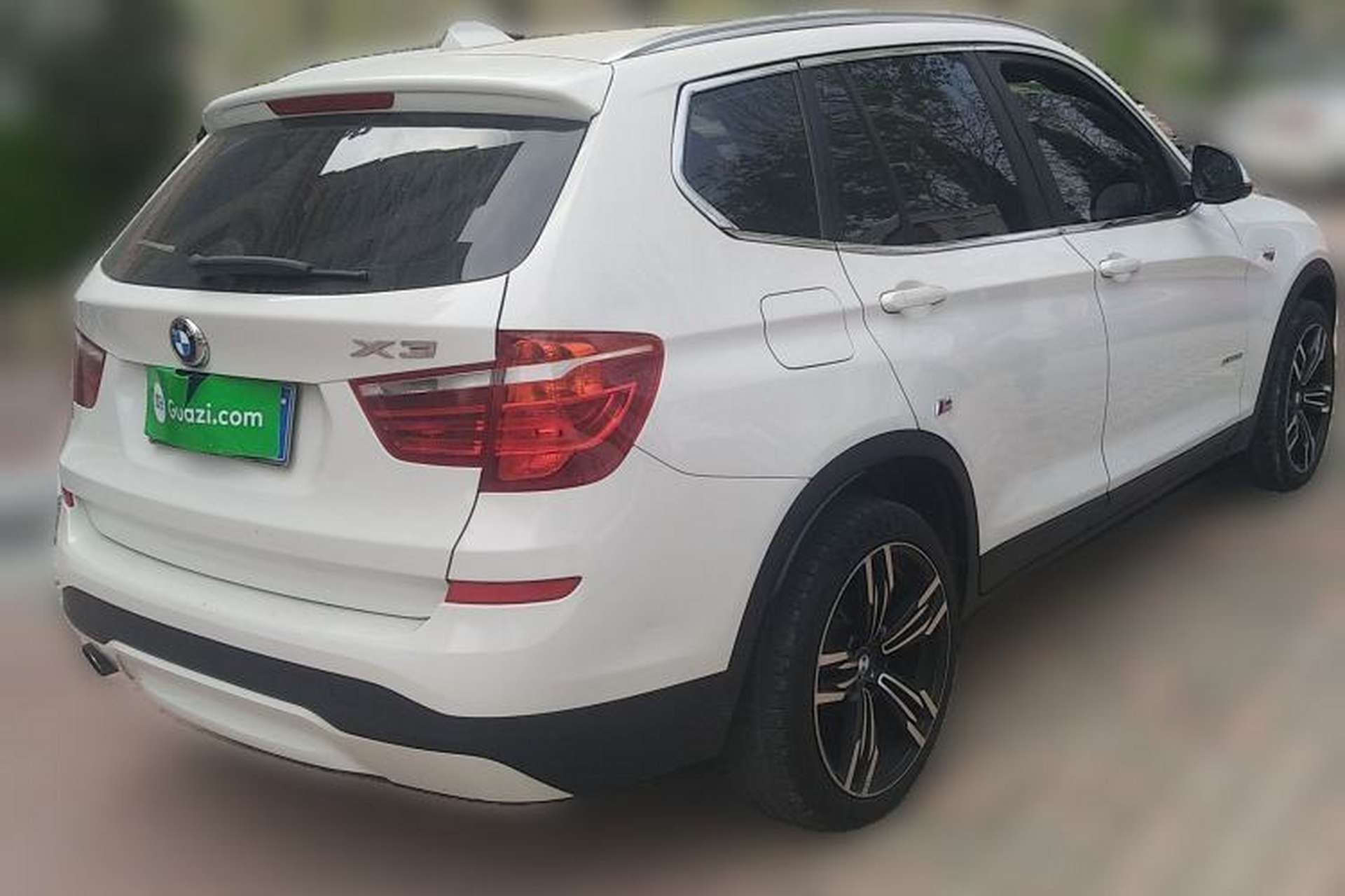 Used BMW X3 2014 xDrive20i Leading Model Rear Right 45 Deg