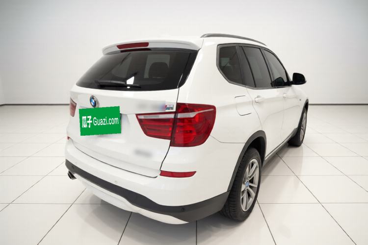 Used BMW X3 2014 xDrive20i Leading Model Rear Right 45 Deg