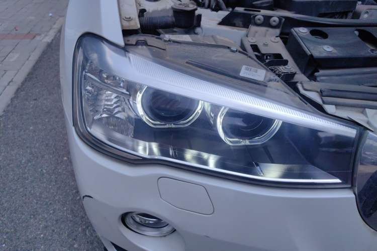 Used BMW X3 2014 xDrive20i X Design Package Right Front Headlight