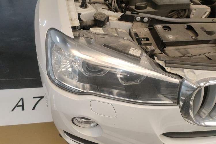Used BMW X3 2014 xDrive20i X Design Package Right Front Headlight