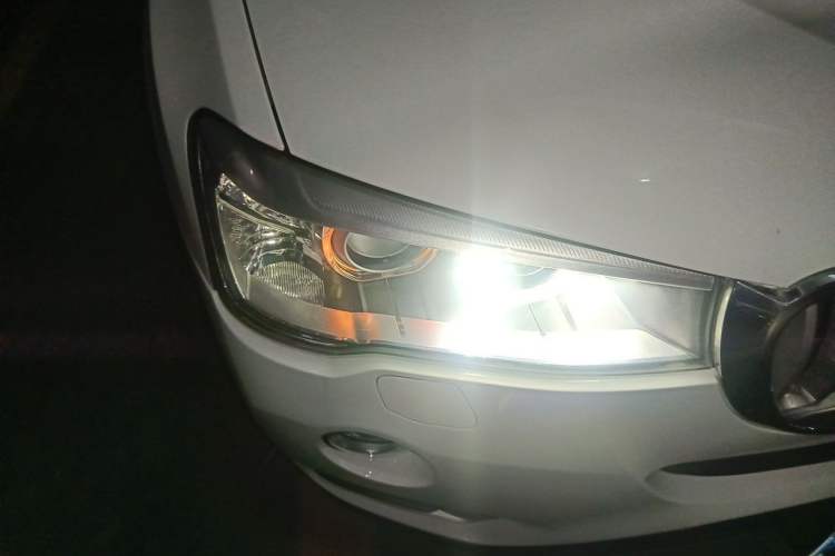 Used BMW X3 2014 xDrive20i X Design Package Right Front Headlight